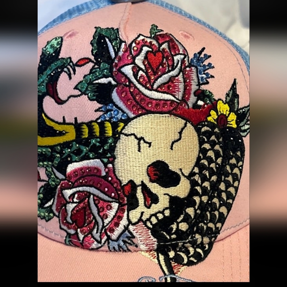 Don ED Hardy Vintage Mesh Snapback Trucker Hat - Picture 2 of 9